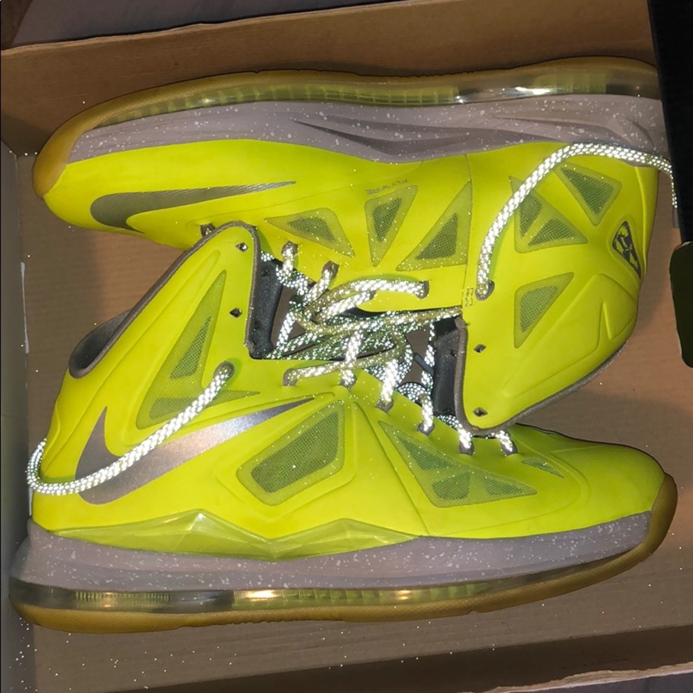 Nike Lebron X Dunkman Volt